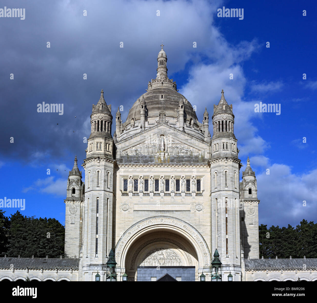 Church of st therese of lisieux hires stock photography and images Alamy