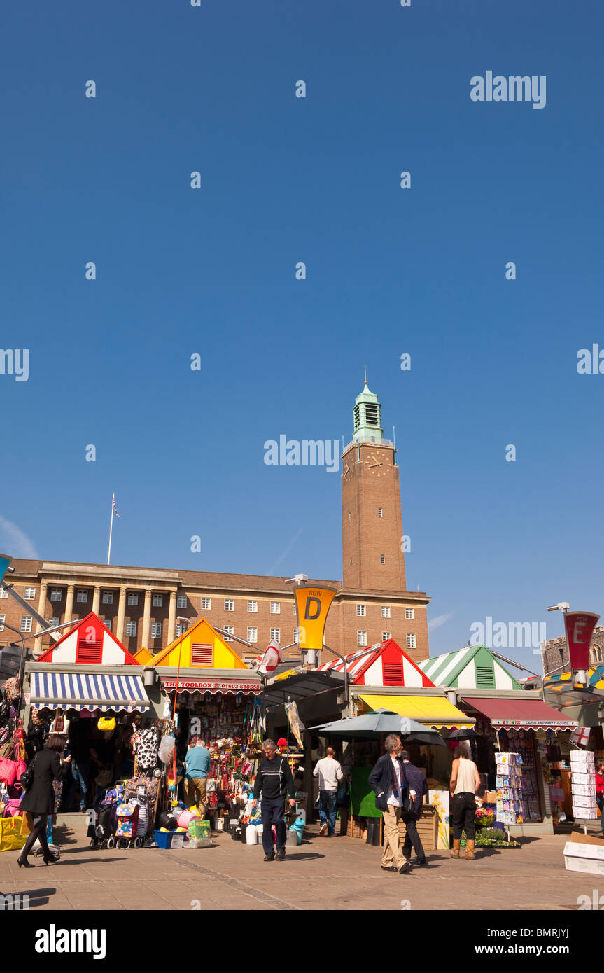 Outdoor market stalls uk hi-res stock photography and images - Alamy
