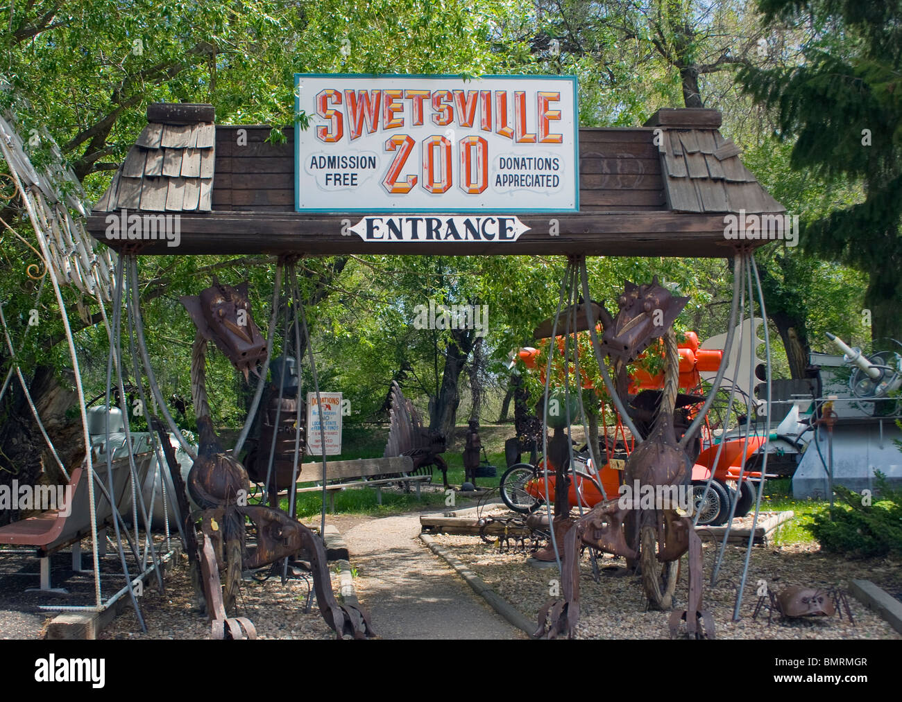 Swetsville Zoo features metal sculptures by Bill Swets in Fort Collins Colorado Stock Photo