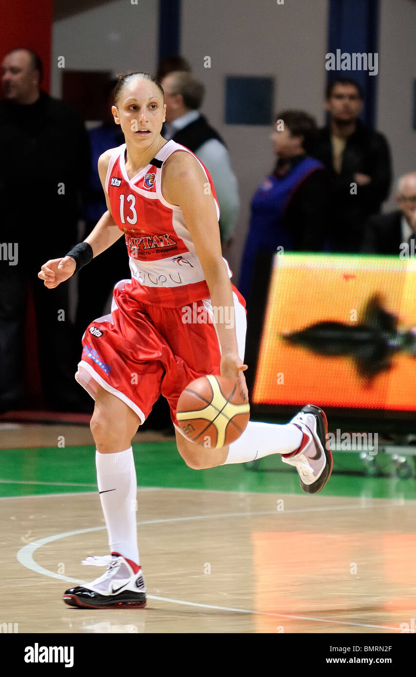 Diana Taurasi #13 takes the ball Stock Photo