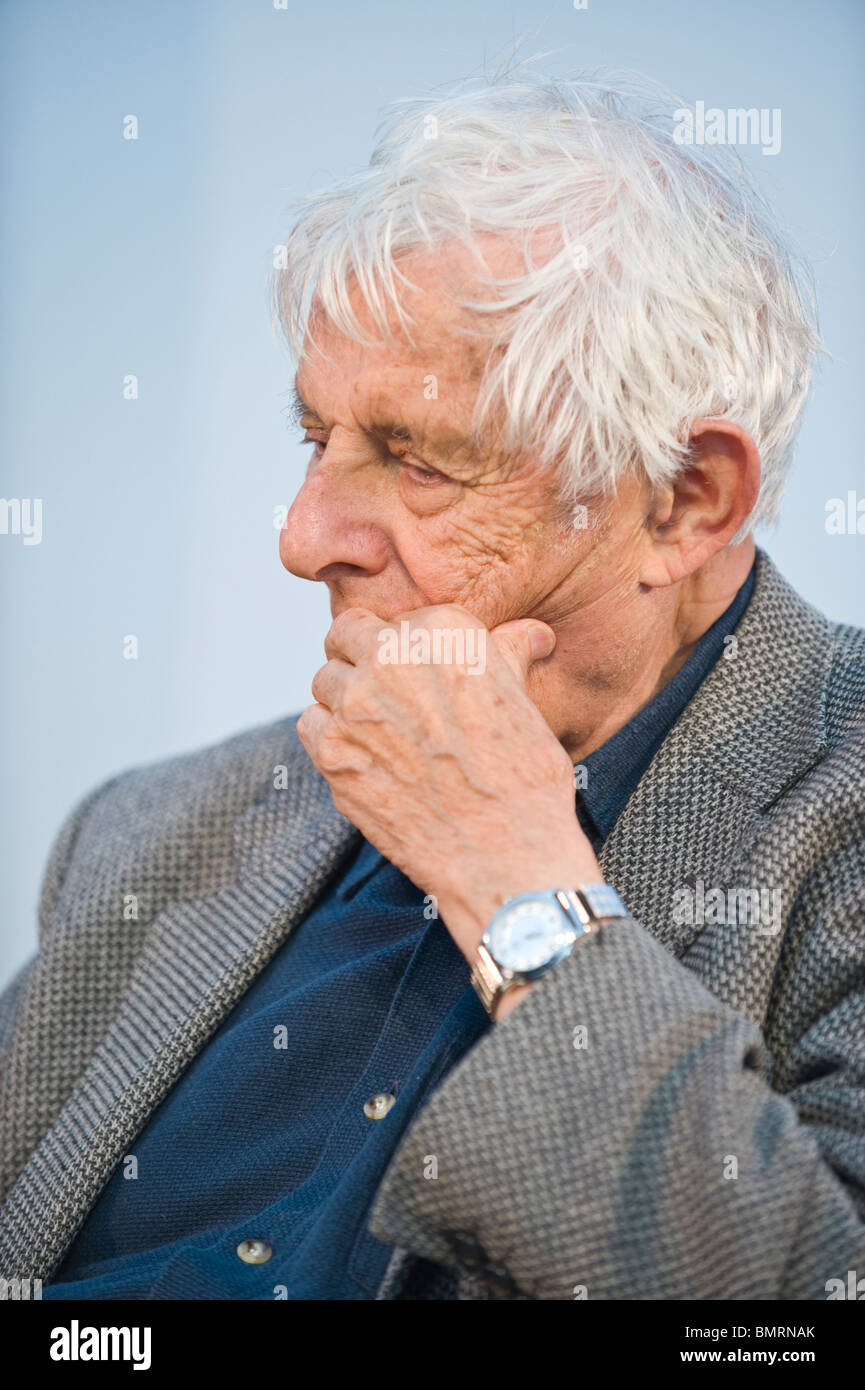 Welsh poet Dannie Abse pictured at Hay Festival 2010 Hay on Wye Powys Wales UK Stock Photo