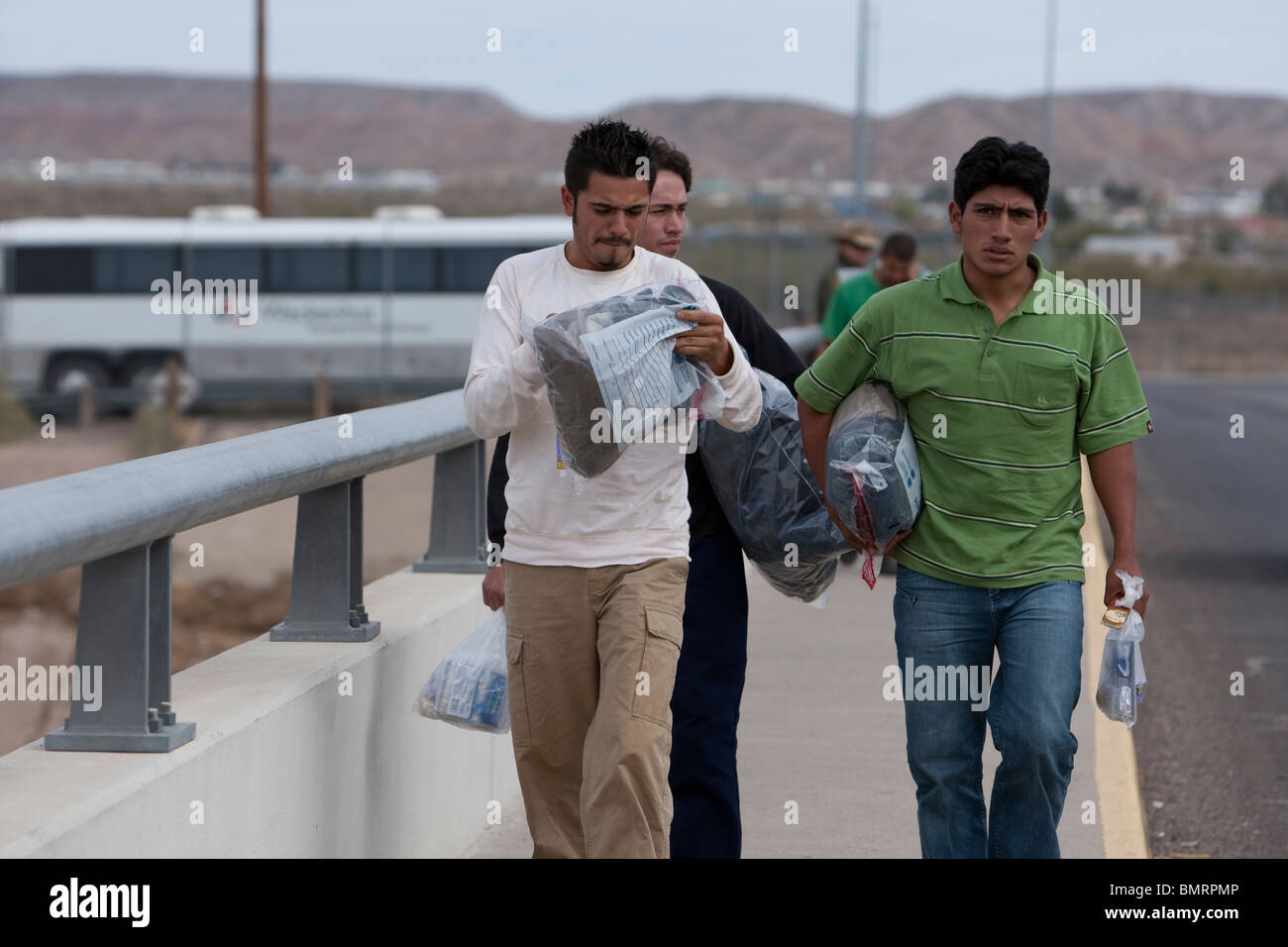 Illegal aliens caught in the Tucson Arizona area by the U.S. Department of Homeland Security are taken back to Ojinaga, Mexico Stock Photo