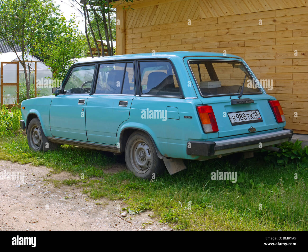 Old Russian car Lada (former Zhiguli) model '1500 Kombi', Izhevsk region, Udmurt Republic, Russia Stock Photo