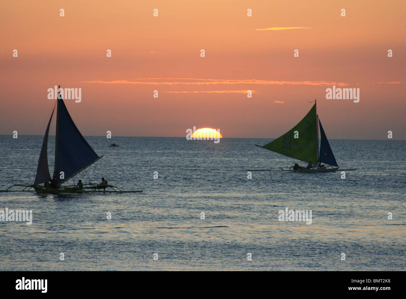 Philippines boracay sunset sailing hi-res stock photography and images ...