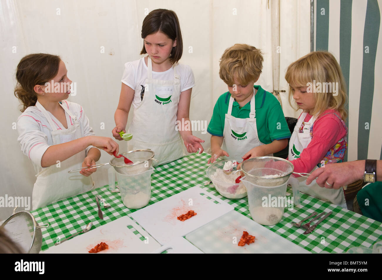 Easy Peasy Cookery School for children making pizza at Hay Festival