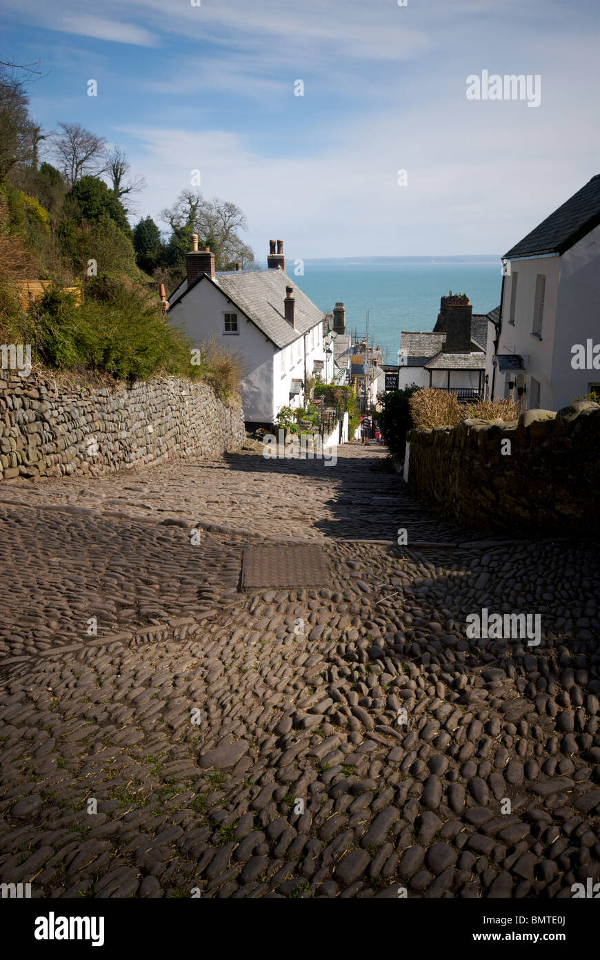 Clovelly Devon UK Cobbled Street Houses Stock Photo Alamy