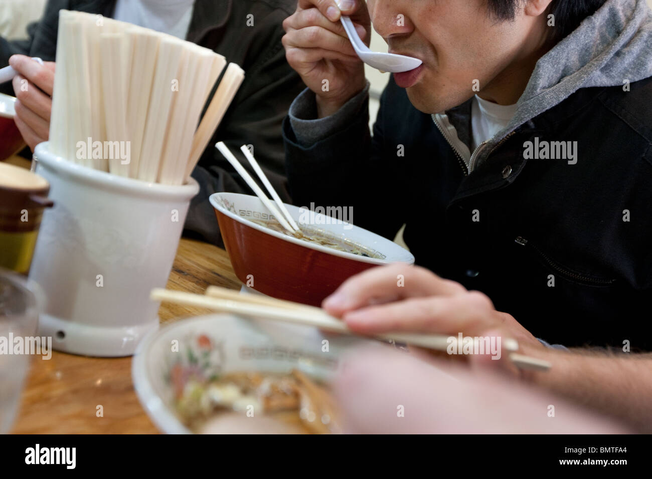 Ramen noodles japan slurping hires stock photography and images Alamy