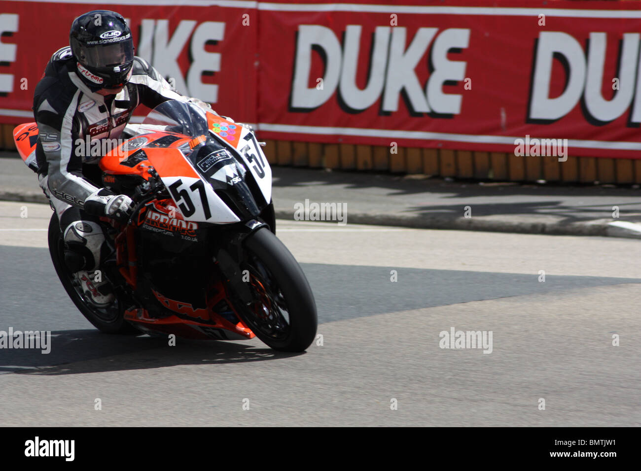 James Edmeades on his number 57 Superbike through Bray Hill, during the Isle of Man TT Senior Race on 11th June 2010 Stock Photo