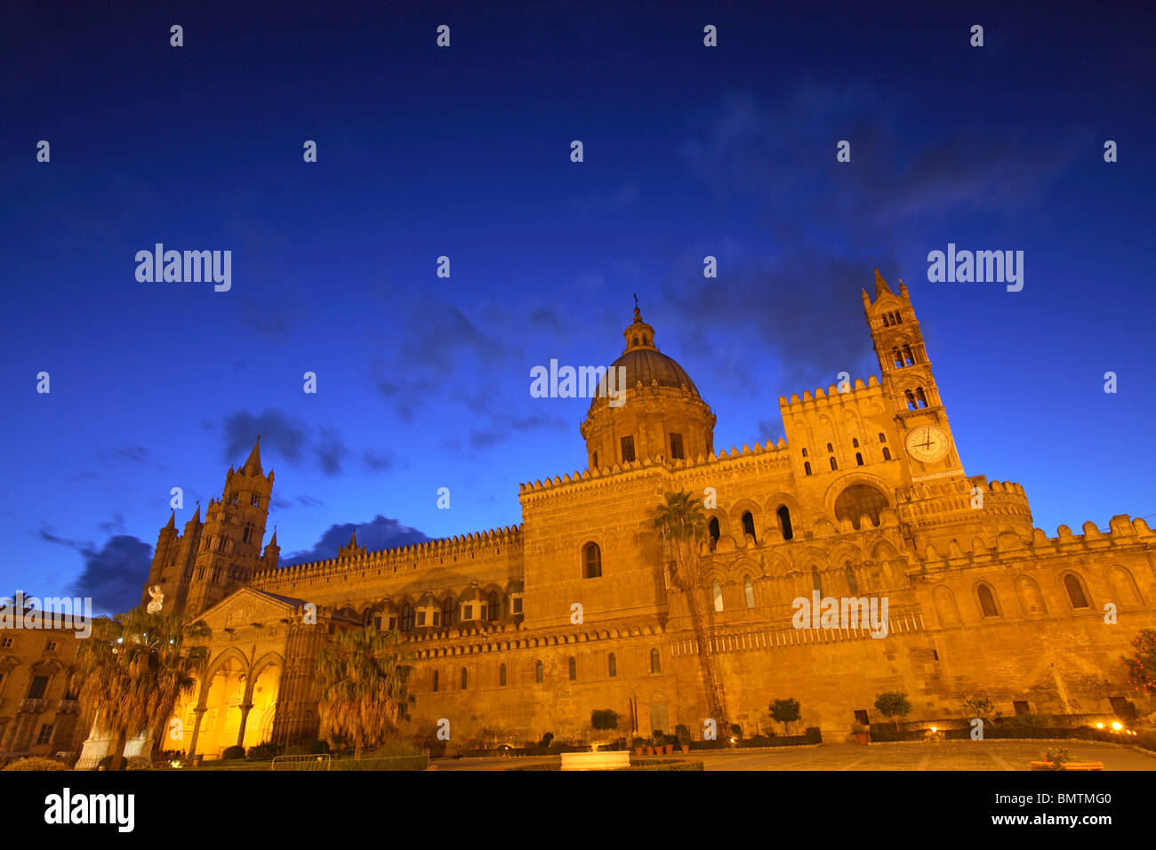 The Cathedral of Palermo at dusk, Palermo, Sicily Stock Photo
