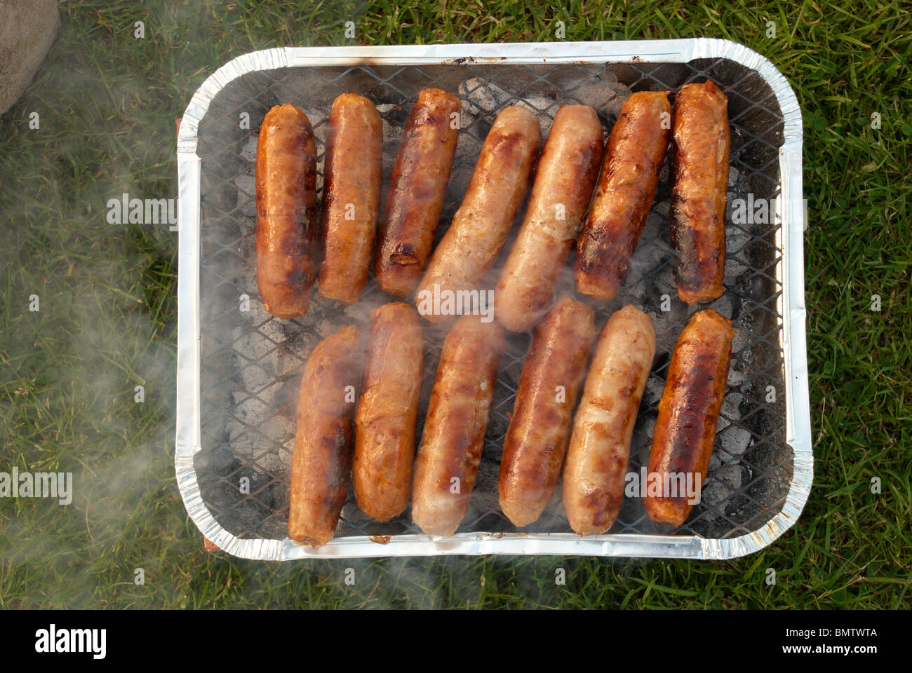 Burnt bbq disposable hires stock photography and images Alamy