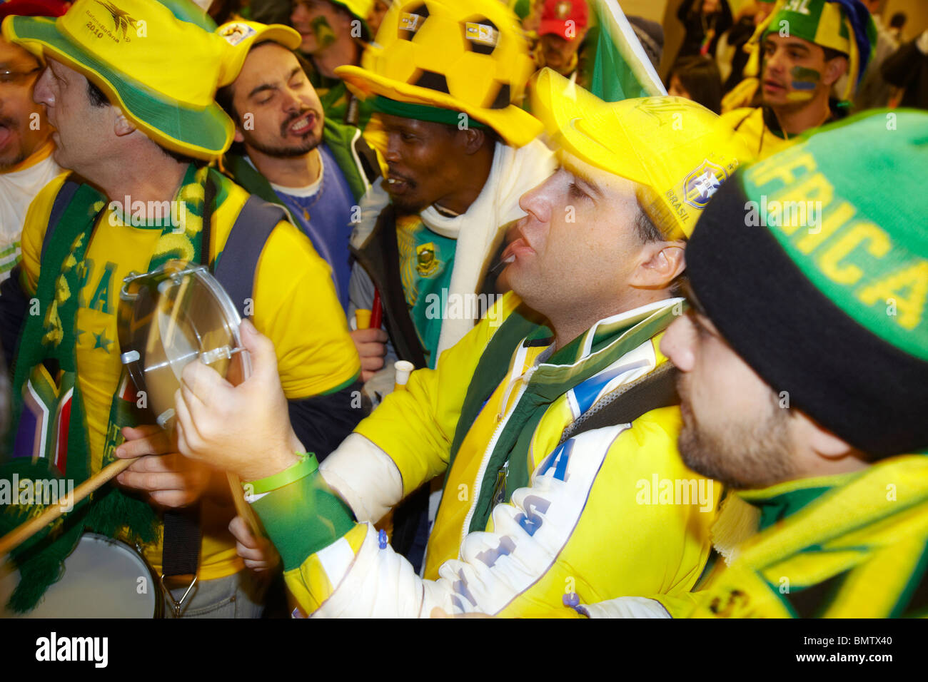 Brazilian football fans stadium cheer hi-res stock photography and images -  Alamy