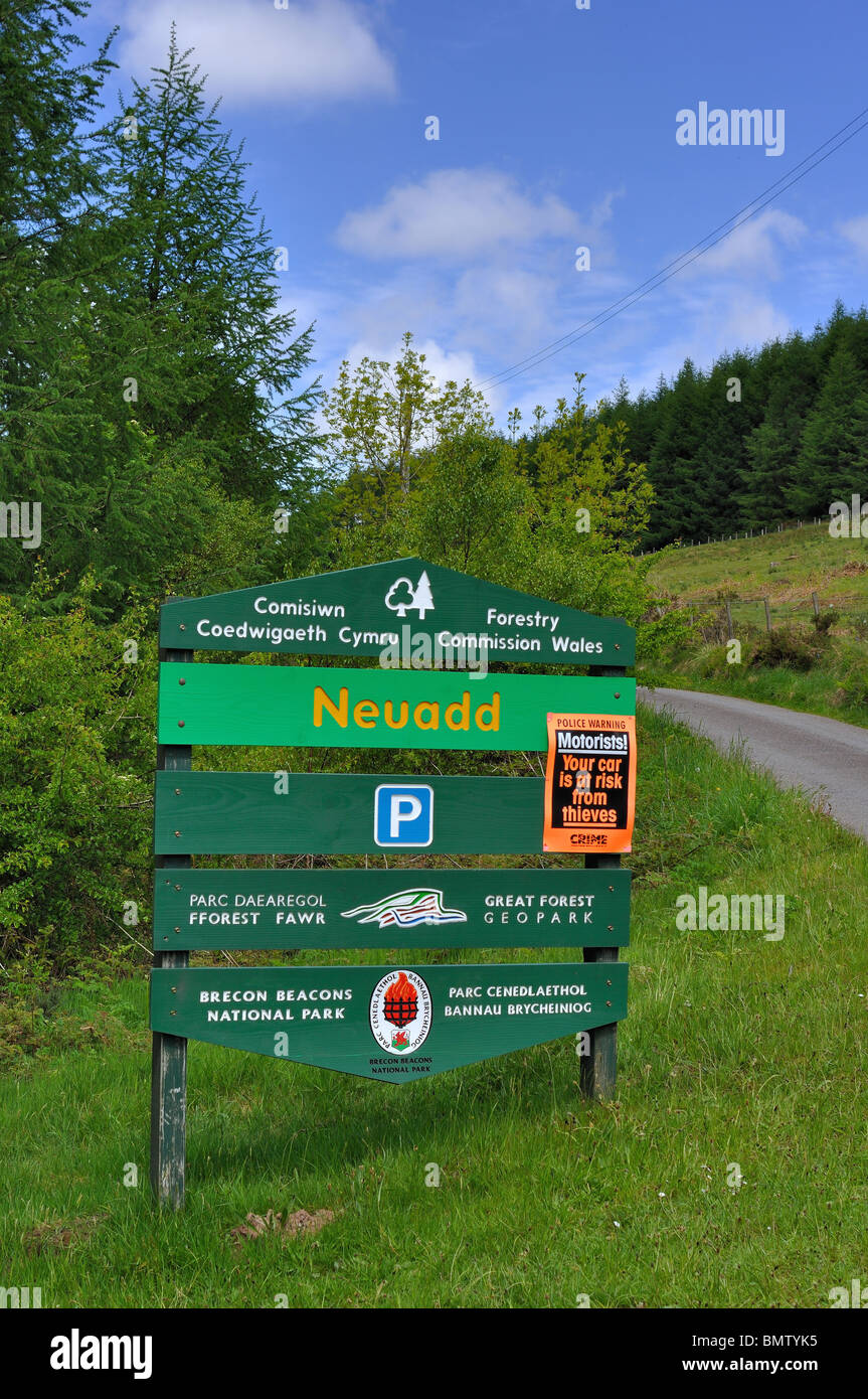 Forestry commission sign hires stock photography and images Alamy