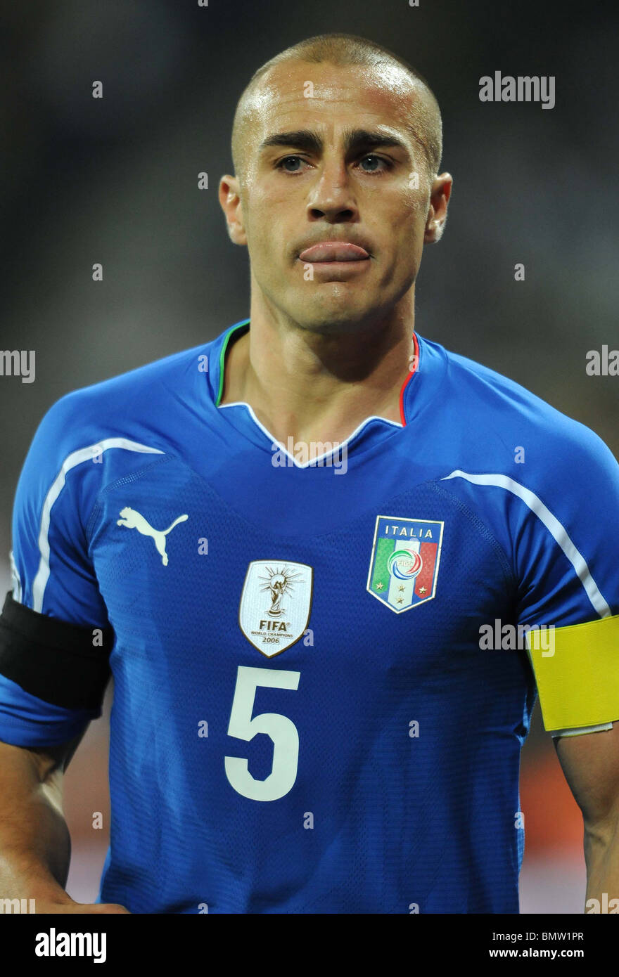 Maillot Italie 2010-11 Signé Fabio Cannavaro - Cadré - Certification Privée - Collection Football