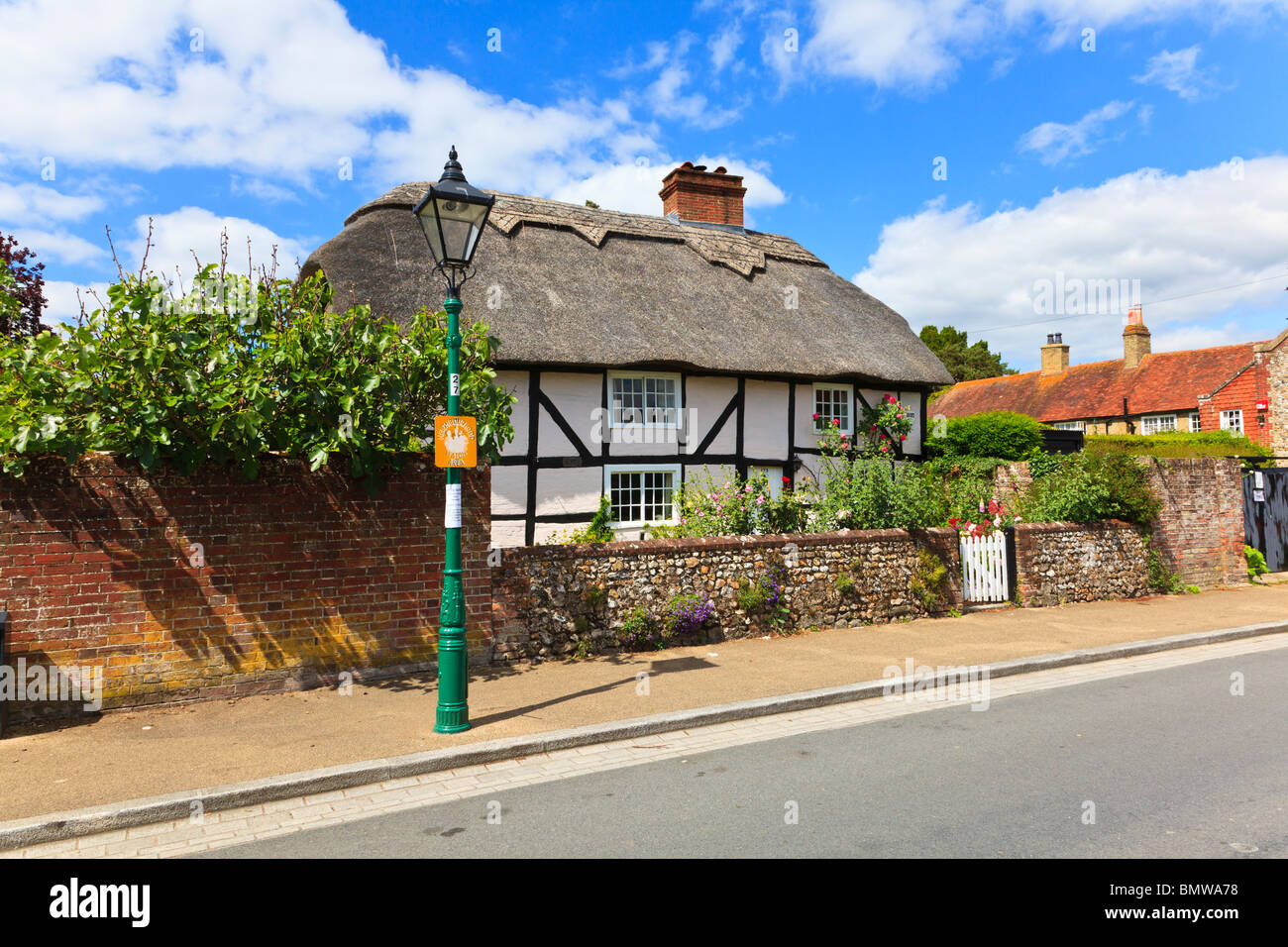 Thatched Cottage in Castle Street, Portchester, Hampshire, UK Stock