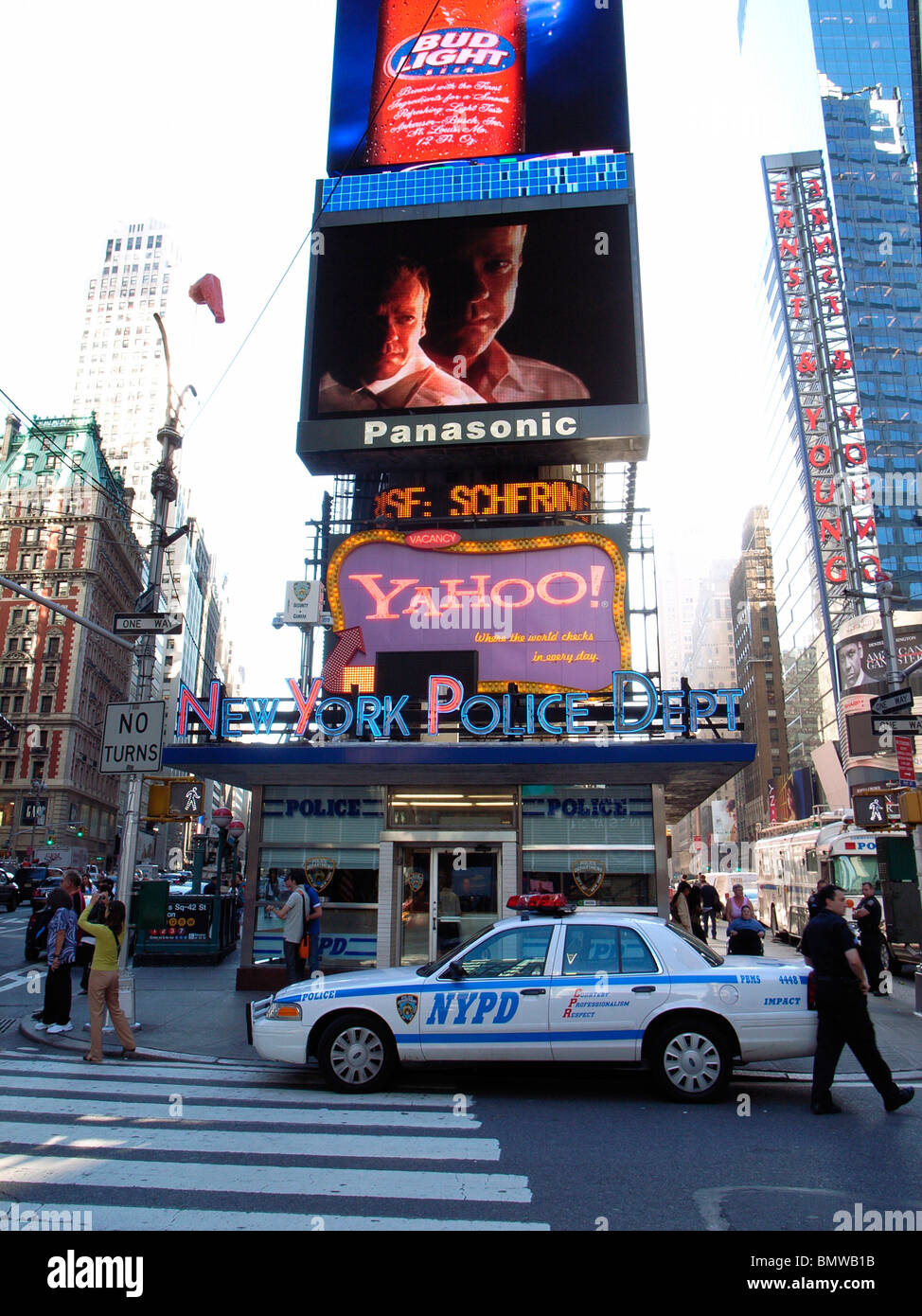 Nypd police car hi-res stock photography and images - Alamy