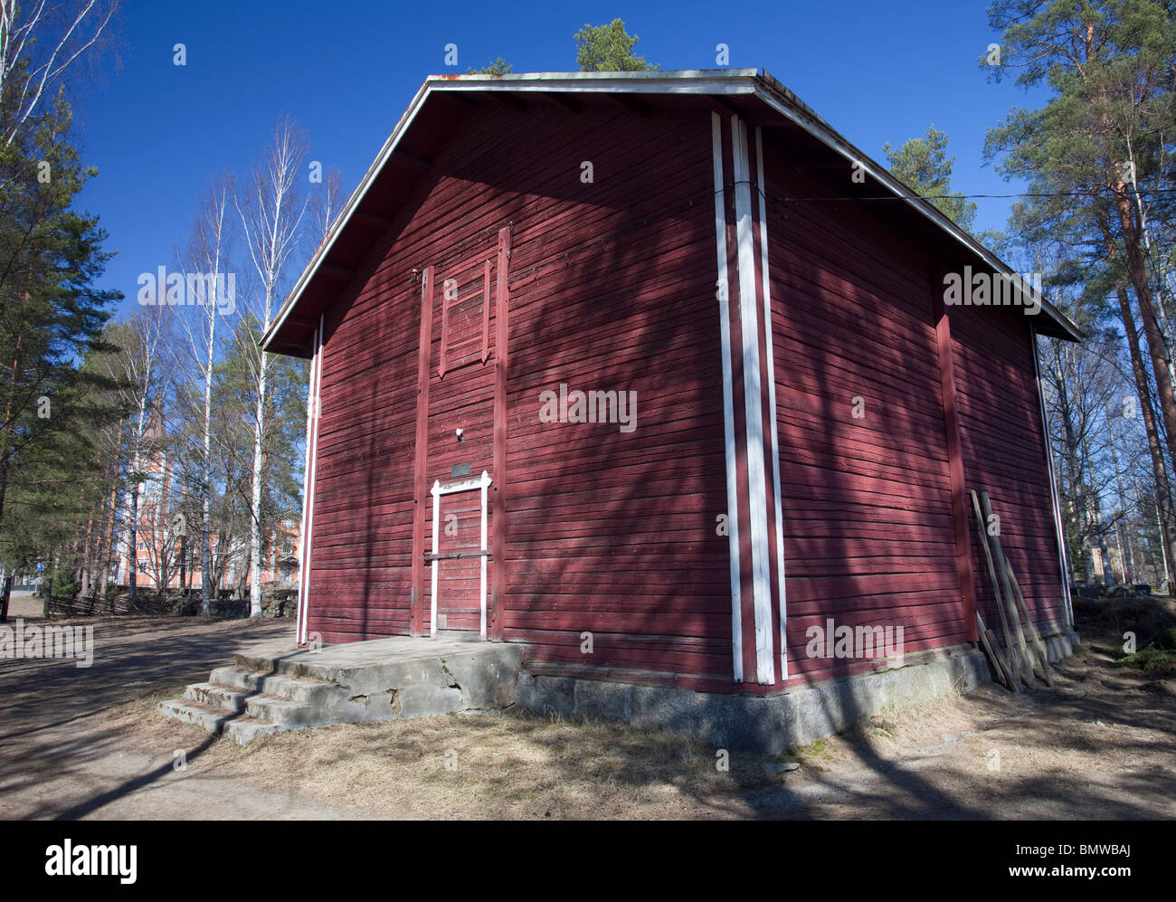 Suonenjoki town museum ( Suonenjoen kotiseutumuseo ) in old grain storage ( granary ) made of logs and painted with red ochre paint , Finland Stock Photo