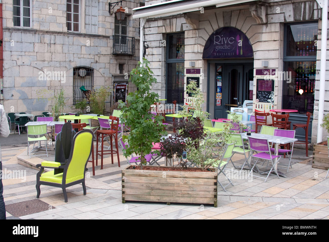 Alfresco restaurant hi-res stock photography and images - Alamy