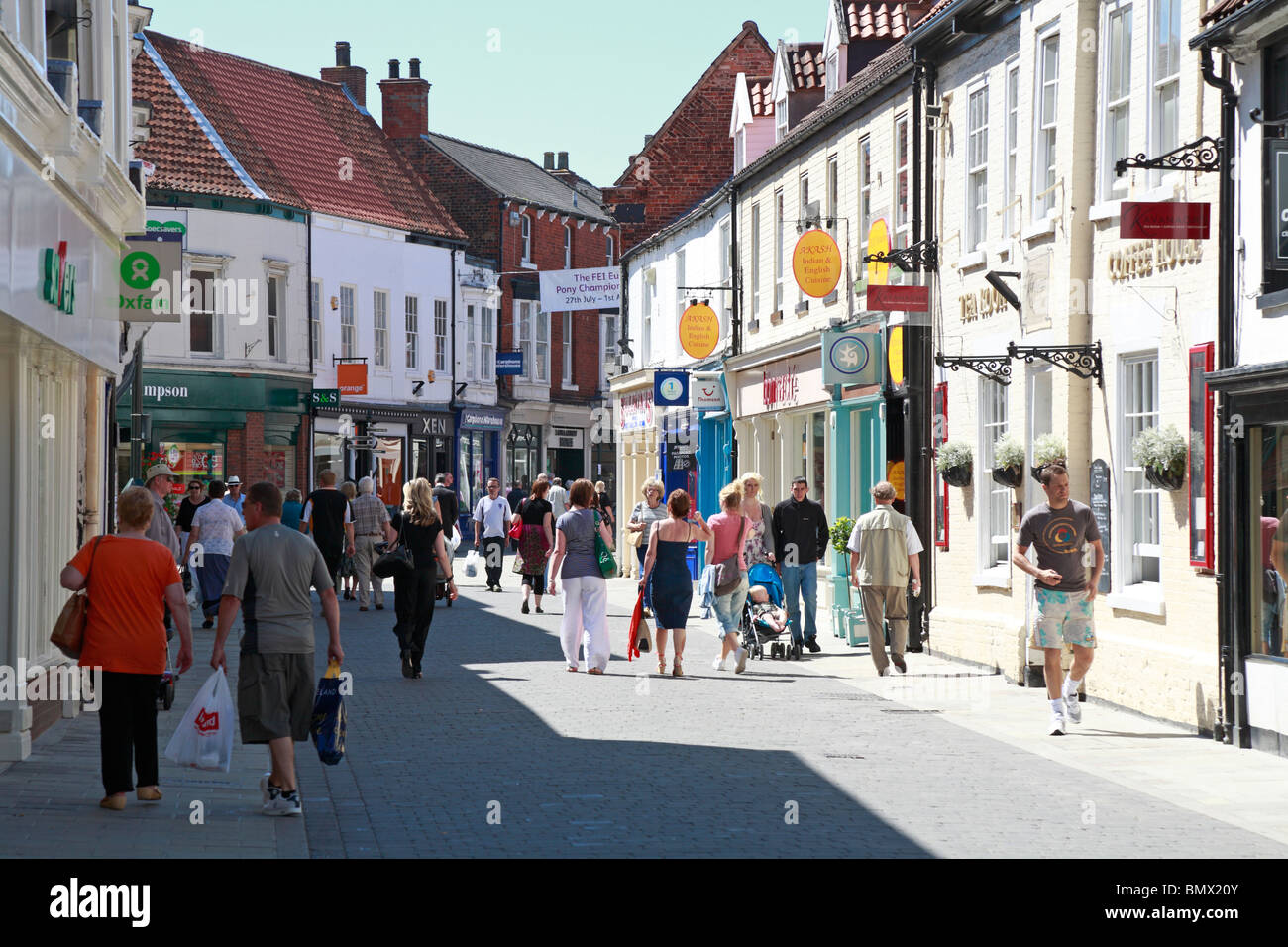 Shoppers in Butcher Row and Toll Gavel, Beverley, East Riding of