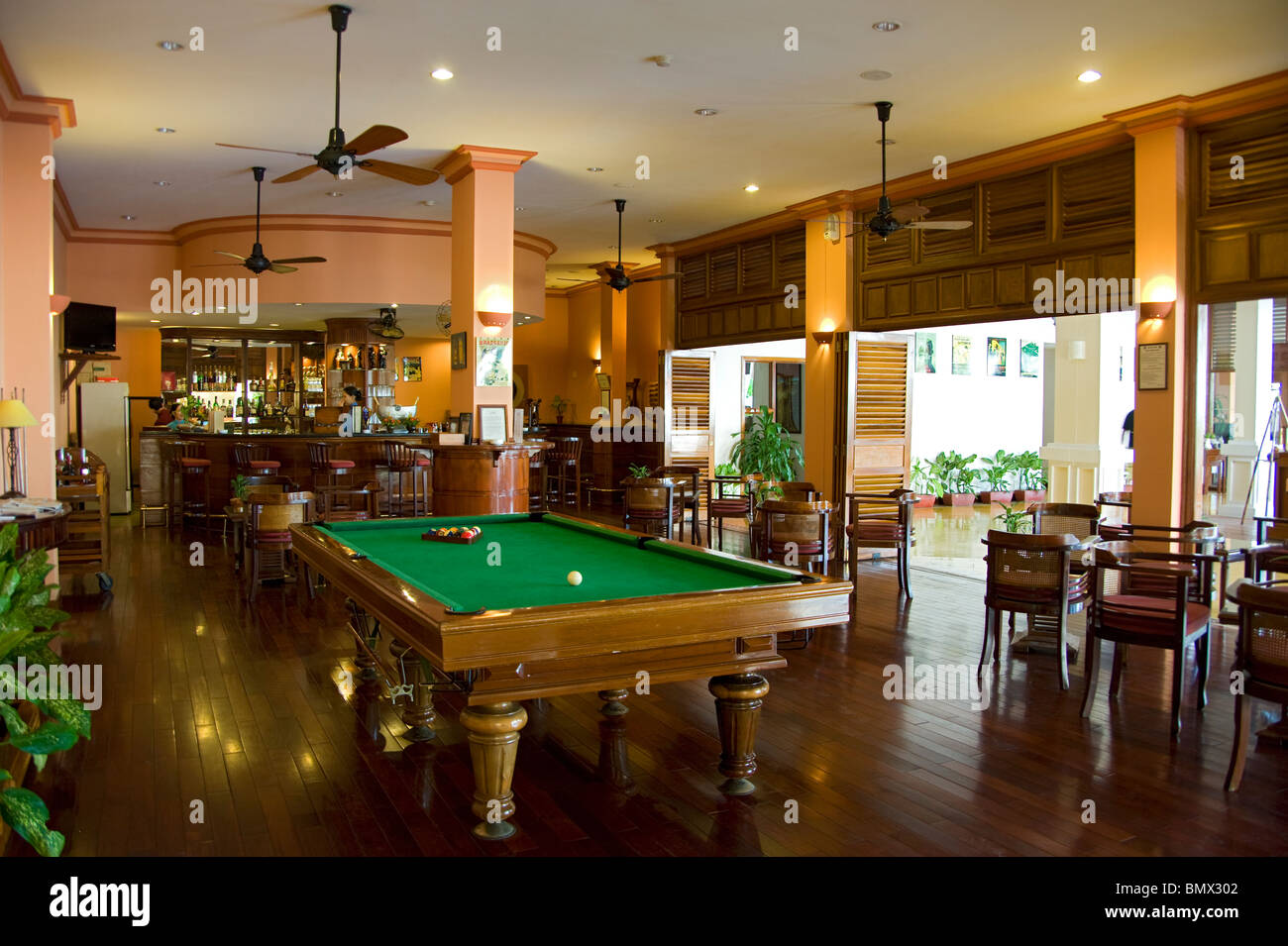 The bar area and pool table at the Victoria Hotel Can Tho, Vietnam Stock Photo Alamy