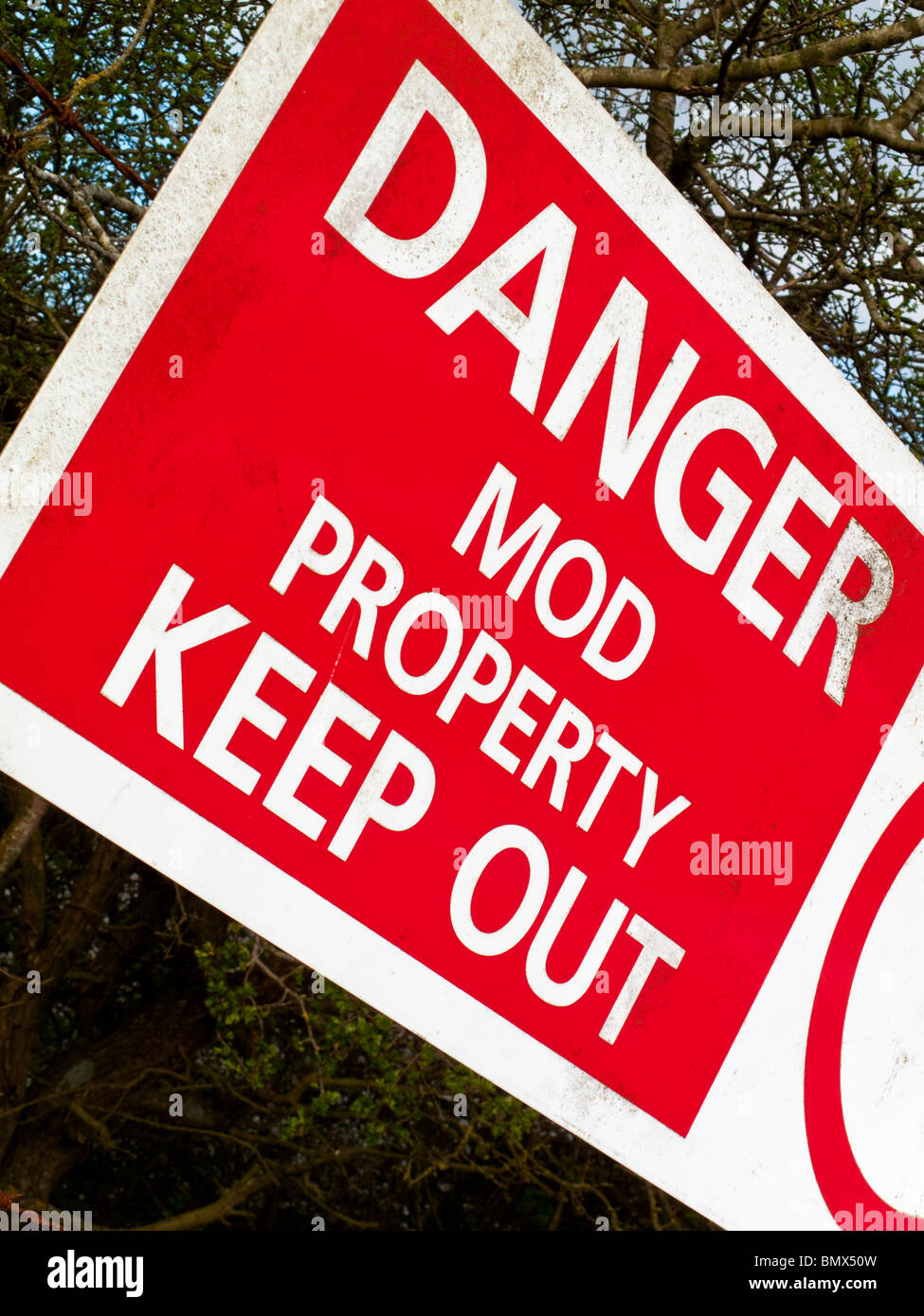 Danger MOD Property Keep Out sign outside a military base in the UK Stock Photo