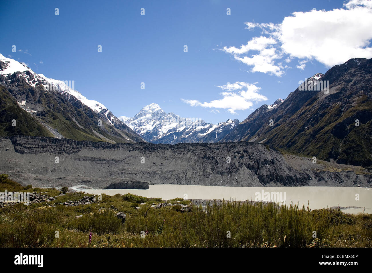 Mount Cook from the Sealy Tarns track in Summer. Stock Photo