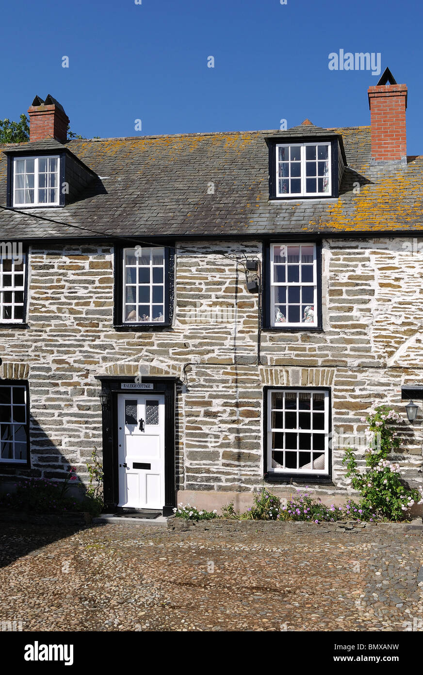 raleigh cottage in padstow, cornwall, uk Stock Photo Alamy