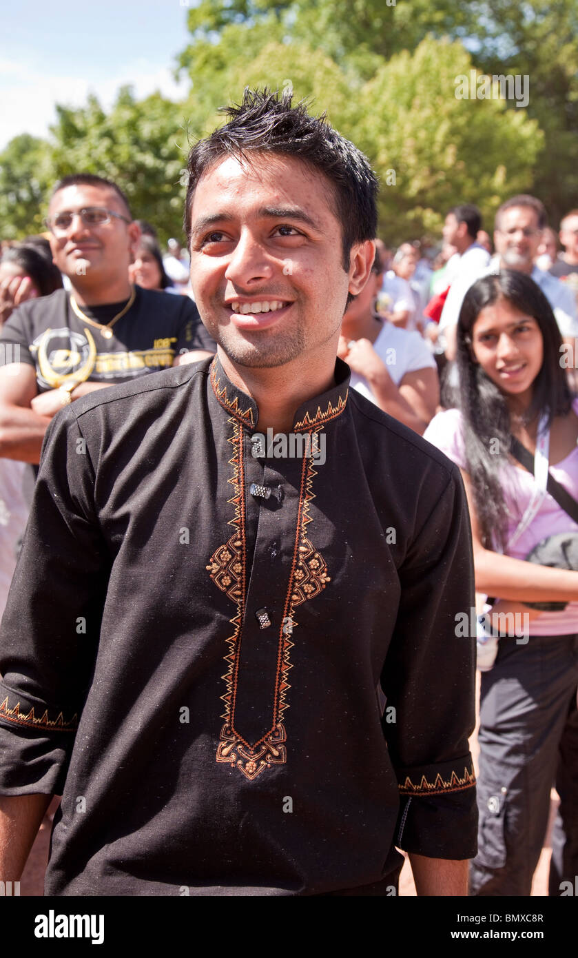Asian crowd hi-res stock photography and images - Alamy