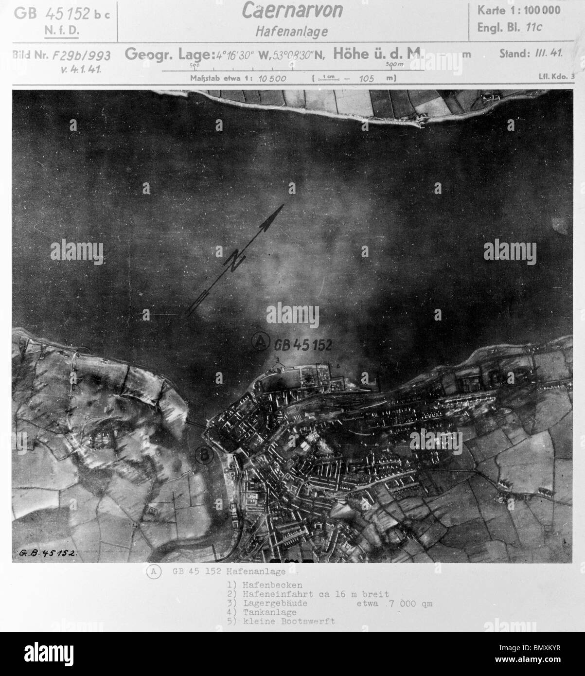 Caernarfon railway station Black and White Stock Photos & Images Alamy