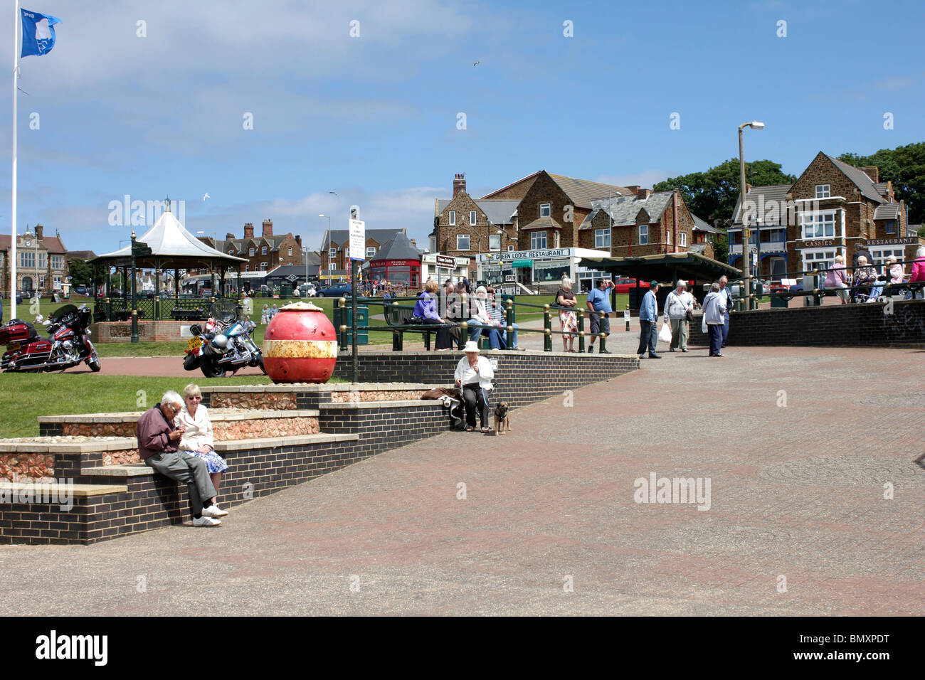 A quiet morning on the sea front in the centre of Hunstanton. Stock Photo