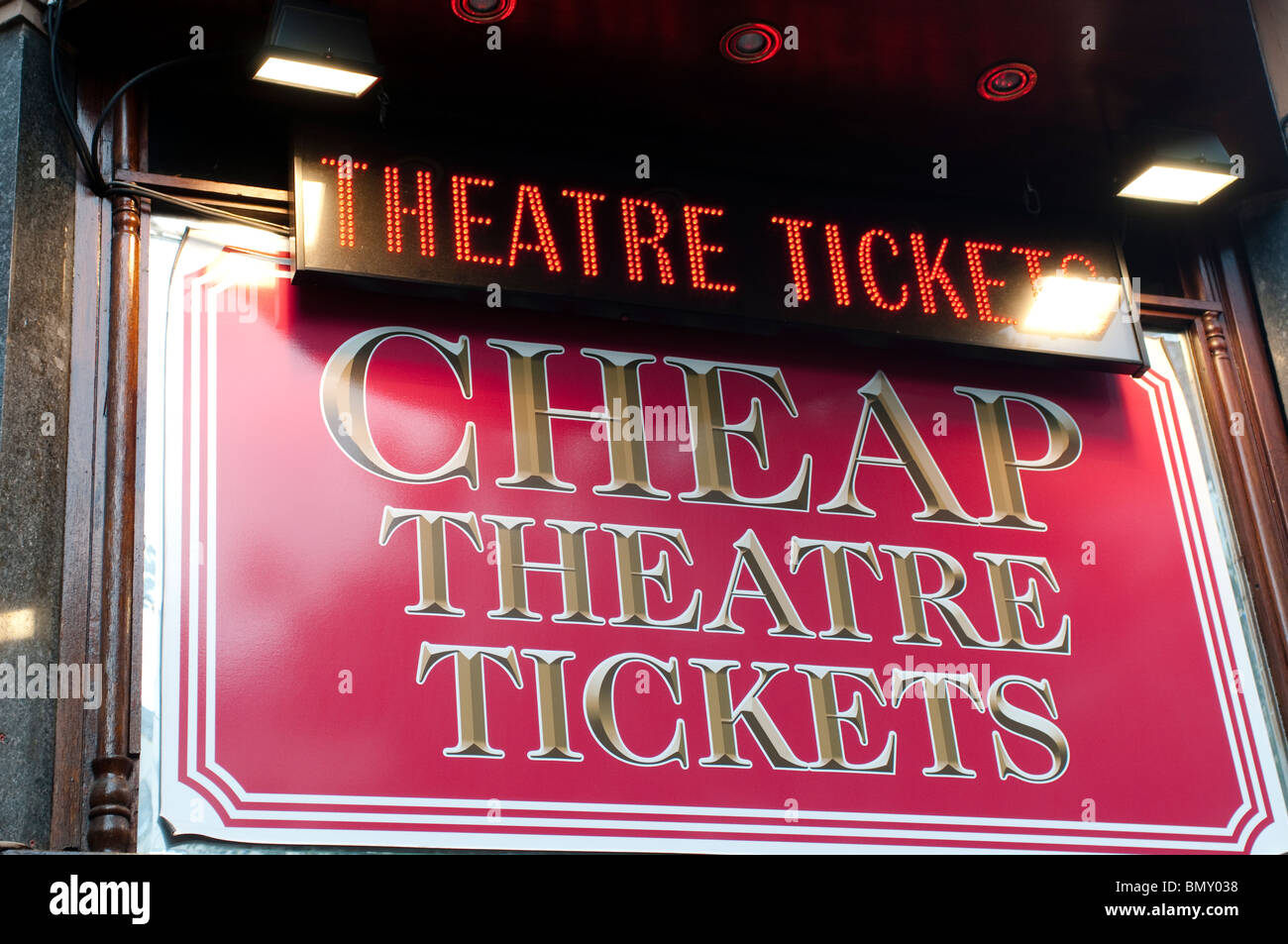 Theatre tickets uk hires stock photography and images Alamy