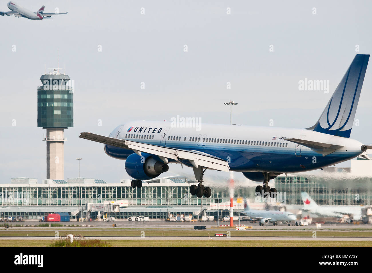 Boeing 757 hi-res stock photography and images - Alamy