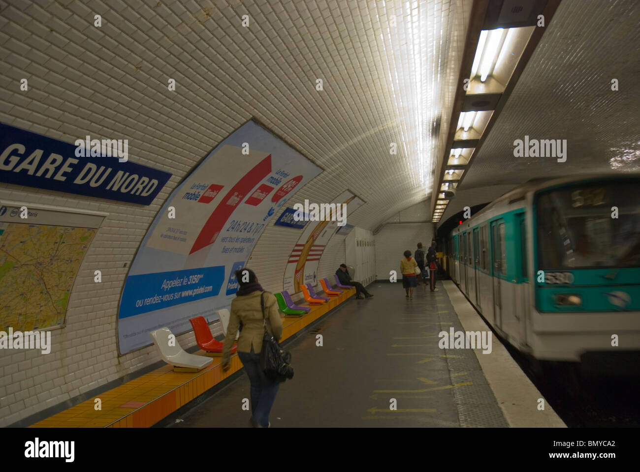 Gare du Nord metro 5 orange