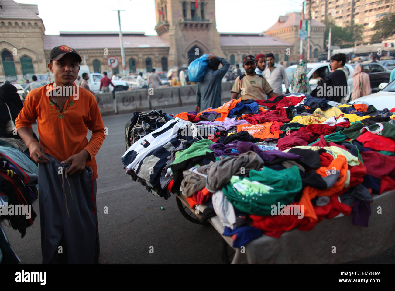 market in karachi, pakistan Stock Photo Alamy