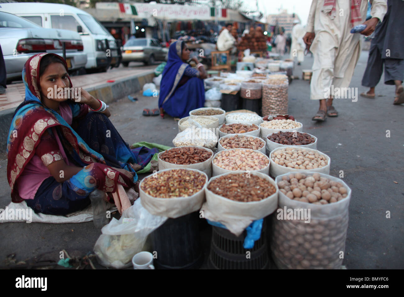 Karachi market hires stock photography and images Alamy