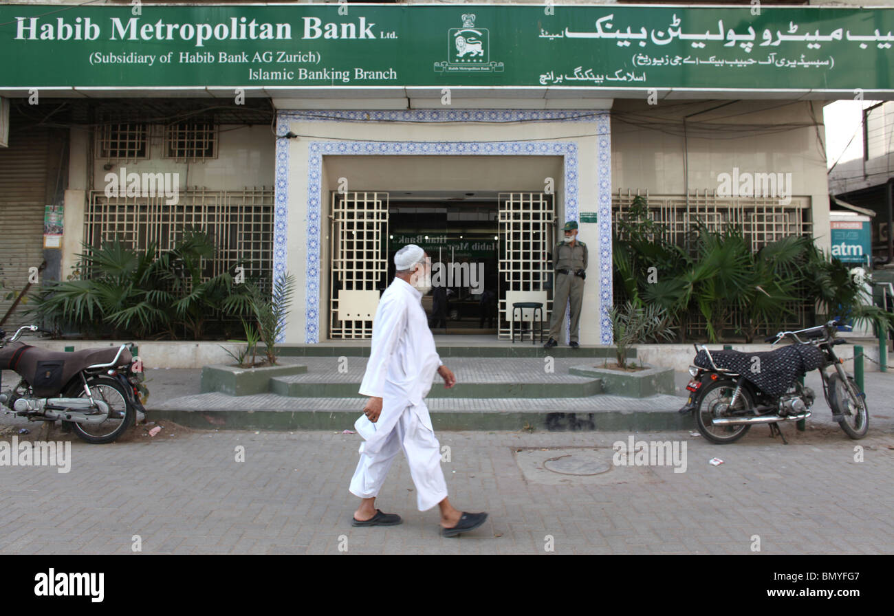 bank in Karachi Stock Photo Alamy