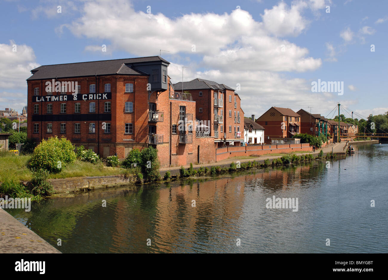 Housing alongside River Nene, Northampton, Northamptonshire, England, UK Stock Photo