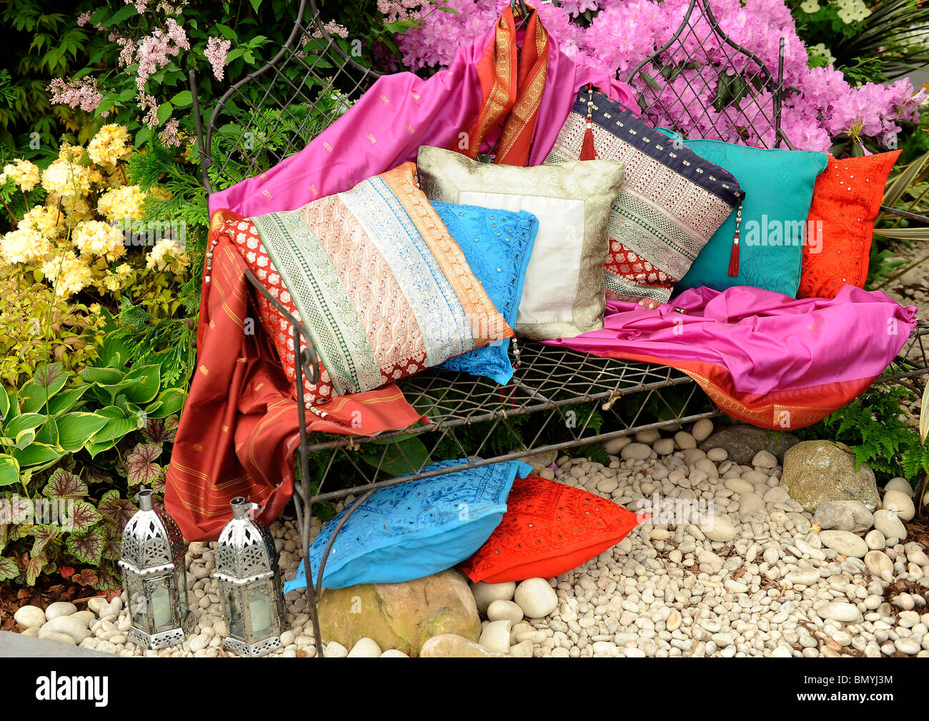 Cushions On Outdoor Seating High Resolution Stock Photography And Images Alamy
