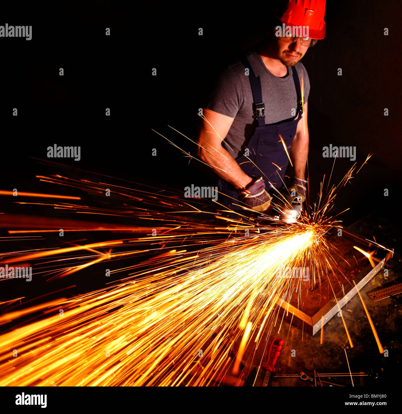 Technical labor hi-res stock photography and images - Alamy