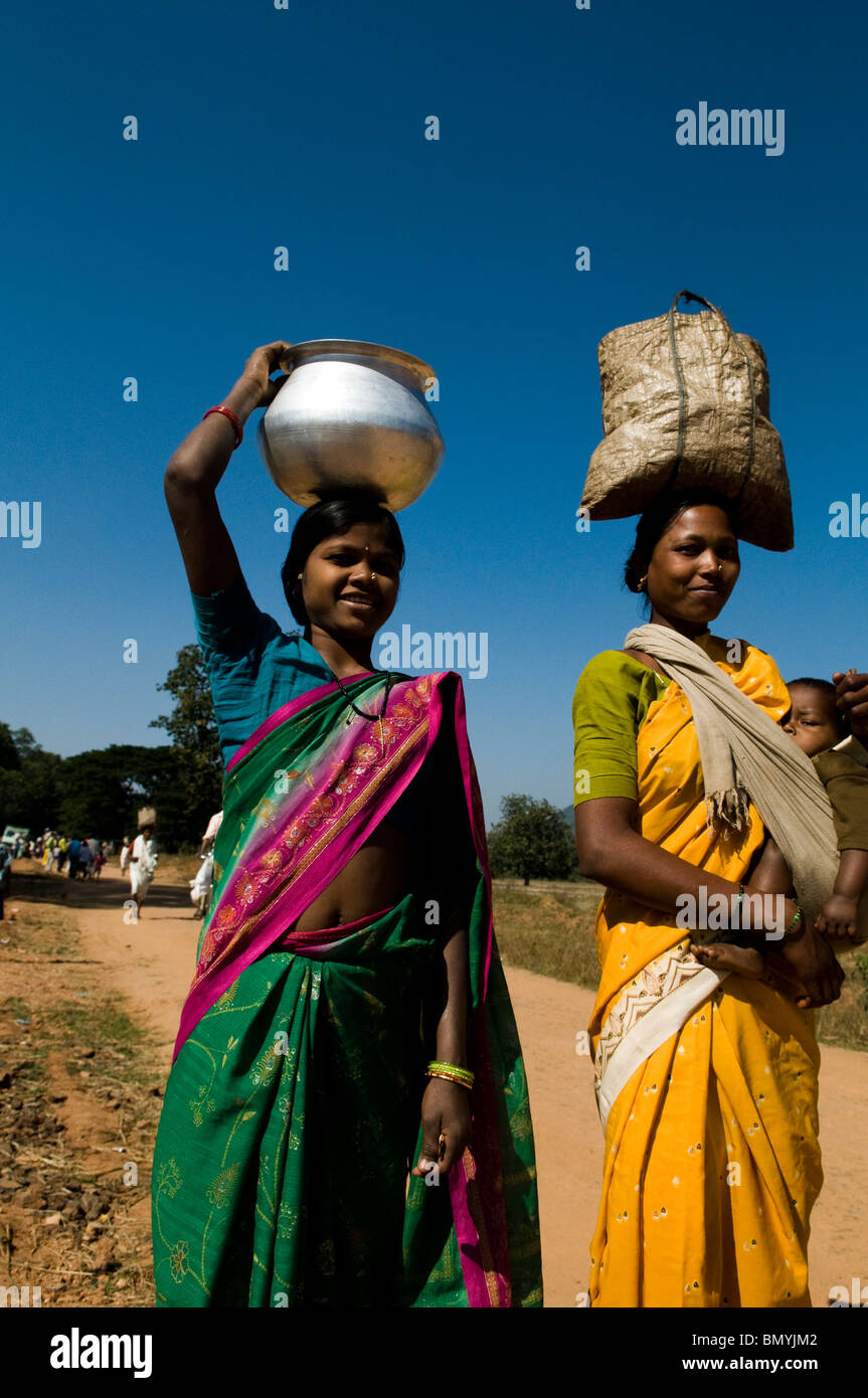Indian tribal women portrait hi-res stock photography and images - Alamy