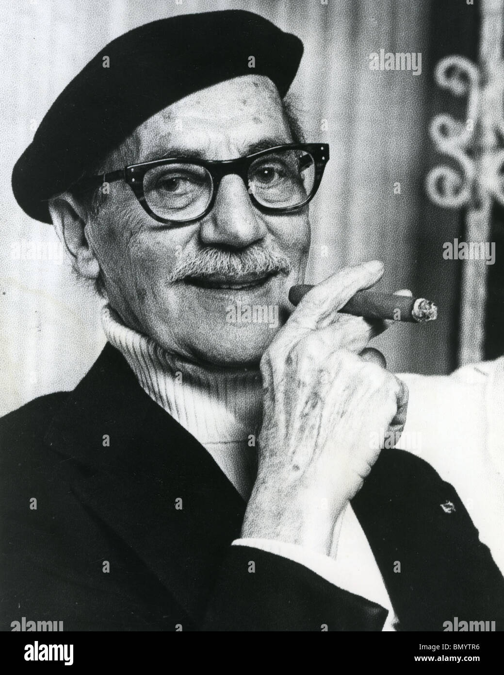 JULIUS 'Groucho' MARX  (1890-1977)  American comedian and one of the Marx Brothers here about 1965 Stock Photo