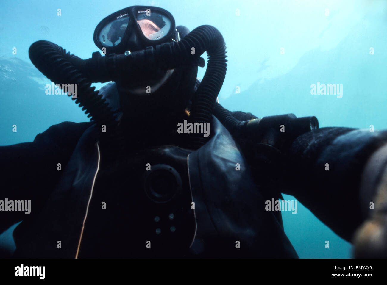 Draeger diving suit hires stock photography and images Alamy