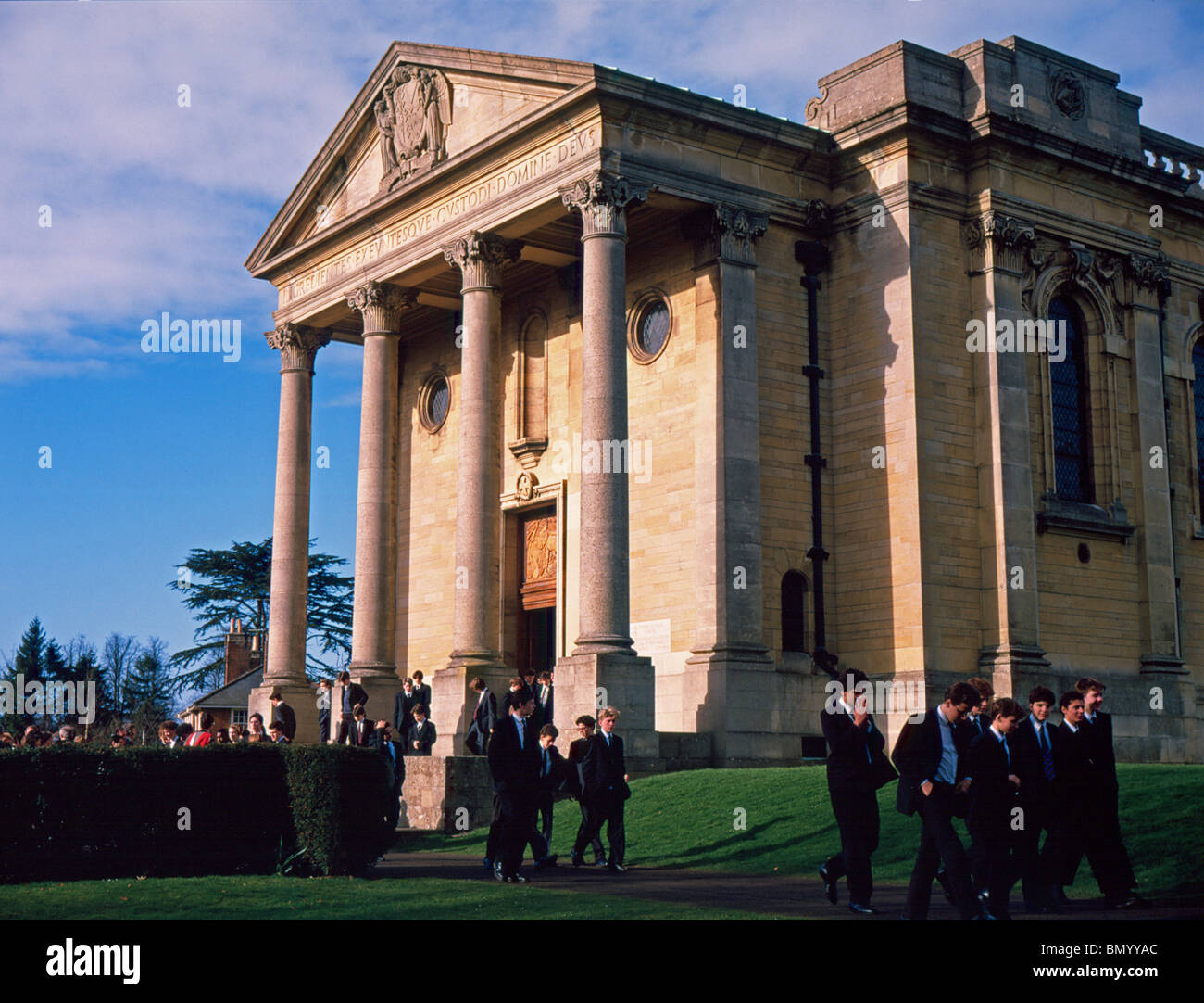 stowe-school-pupils-leaving-chapel-1980-s-stock-photo-alamy