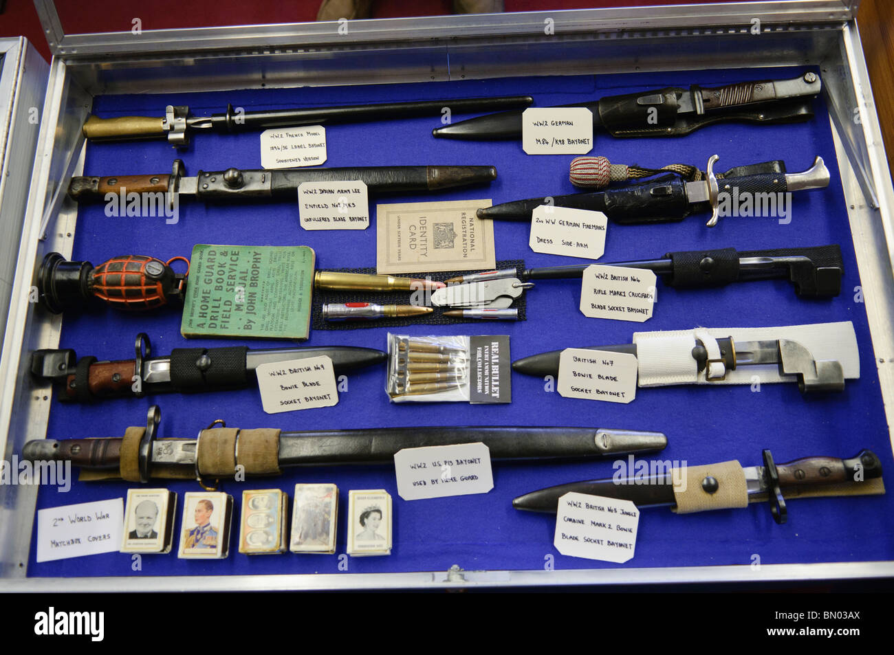 Case full of WW1/WW2 knives and bayonets Stock Photo