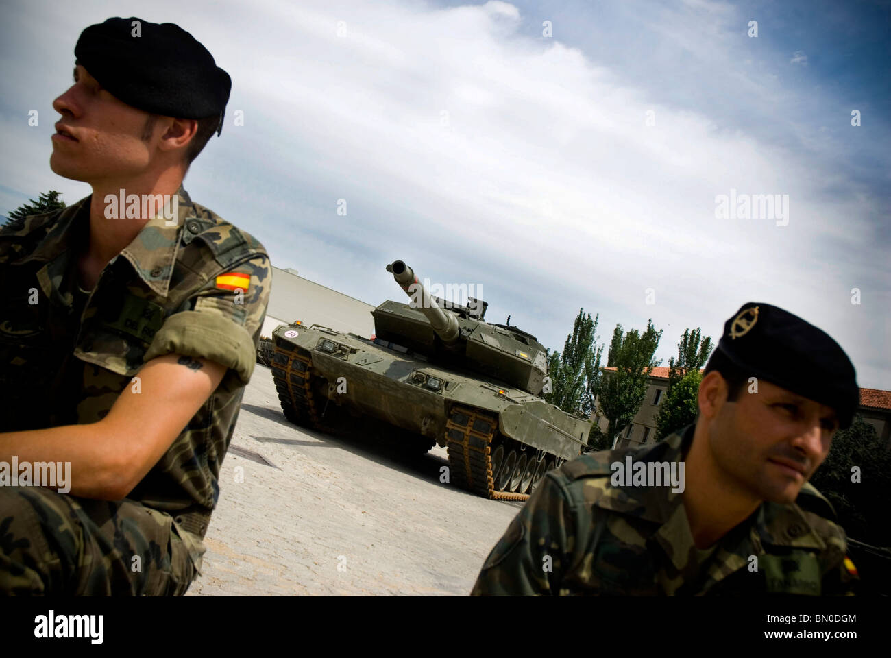 Leopard 2 E battle tank. El Goloso Militar Base in Madrid. Spain. arma armed force armour tanque tanques tanks Stock Photo