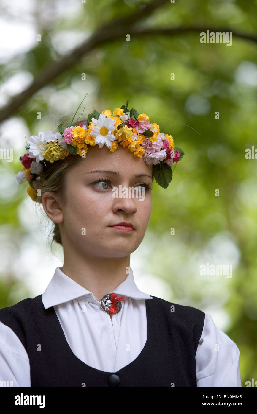 Latvia,Latvian folklore,Traditional costumes,dance,dancing,sing,singing ...