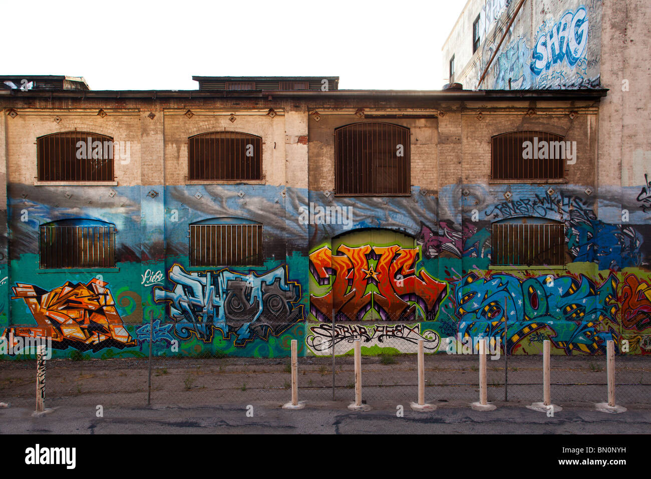 Downtown los angeles graffiti hi-res stock photography and
