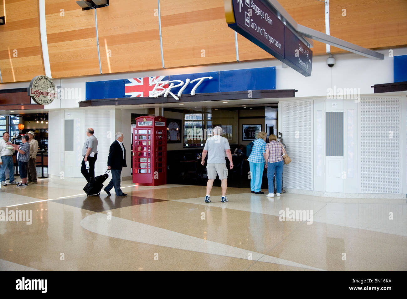 The Brit cafe in Terminal B at SJC Airport Stock Photo