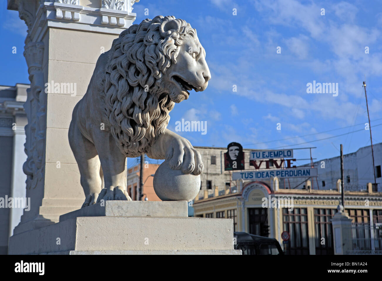 Lion statue near Cathedral, Cienfuegos, Cuba Stock Photo Alamy