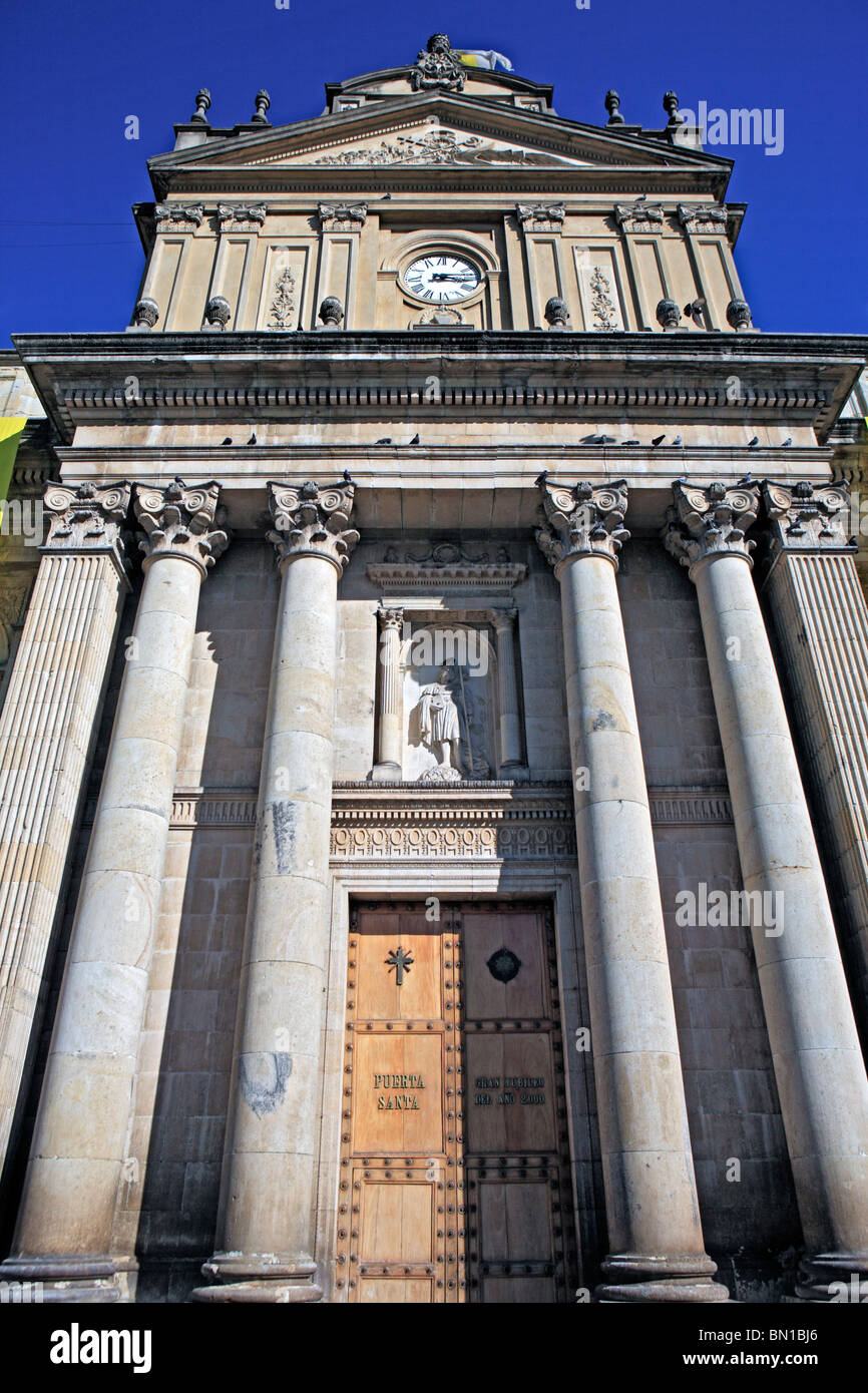 Cathedral of guatemala city hires stock photography and images Alamy