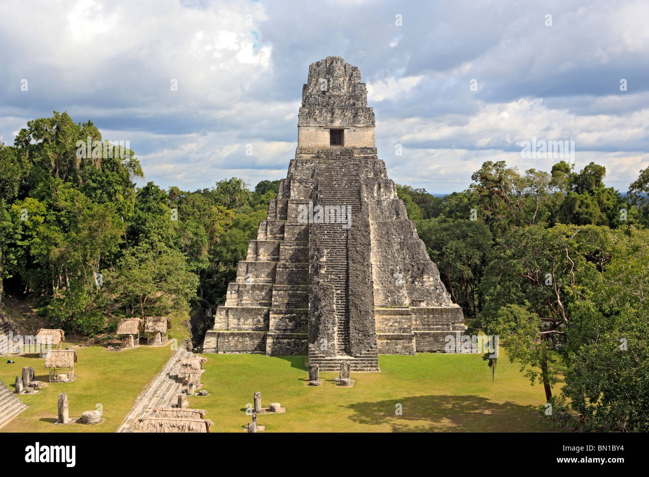 Temple I, Maya ruins of Tikal, near Flores, Guatemala Stock Photo